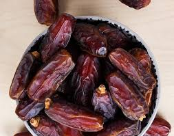 تصویر 1 از خرما کبکاب شیرین ولیعصر با ظاهر بازارپسند و کیفیت تضمینی